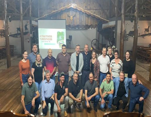 PALESTRA SOBRE TURISMO